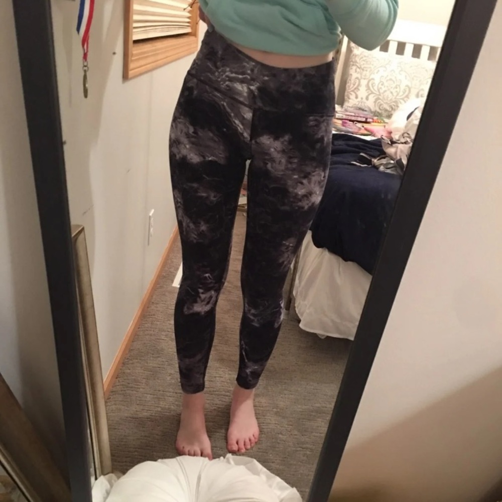 marble leggings